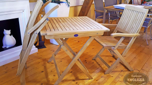 Teakholz Gartenmöbel - Platzsparende Balkonmöbel aus Teak - Stühle und Tisch klappbar - 2er Set